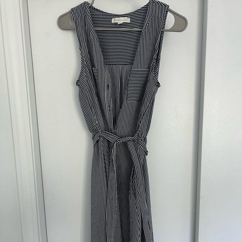 Cute button dress